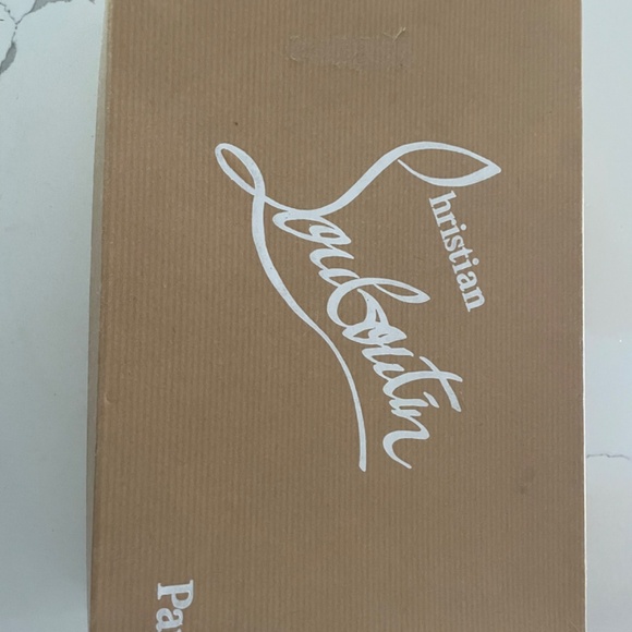 Christian Louboutin NEVER WORN - Picture 5 of 11